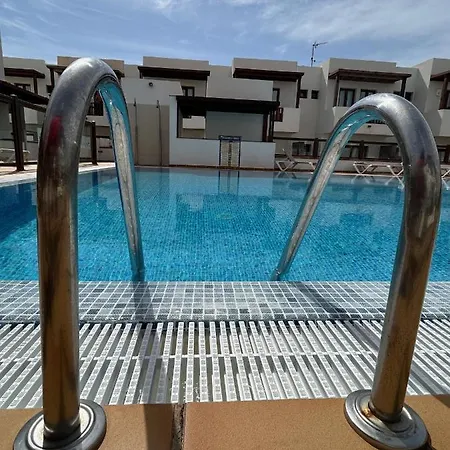 度假居 Casa Bleu - Duplex With Shared Pool, Balcony, Terrace And Grill By Lanzarote *