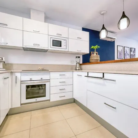 Casa Bleu - Duplex With Shared Pool, Balcony, Terrace And Grill By Lanzarote *